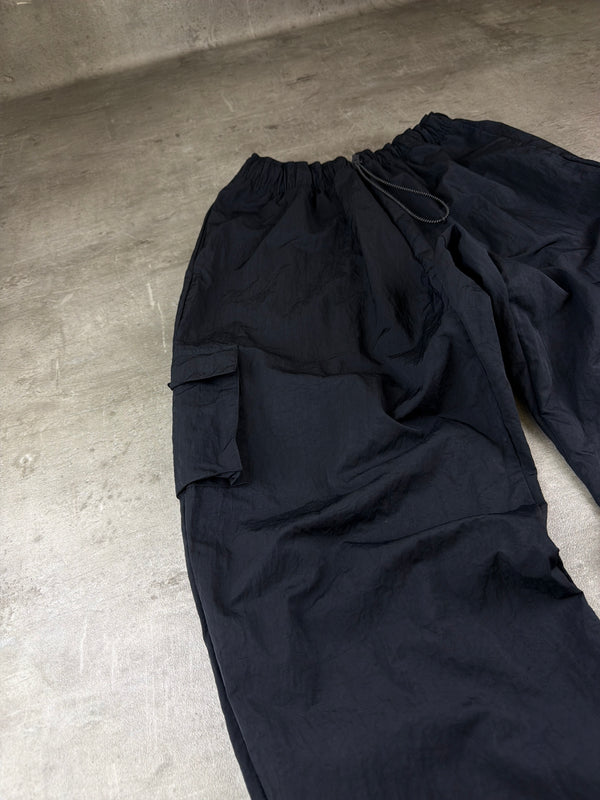 Nike Baggy Nylon Cargo Pants - Black Gorpcore