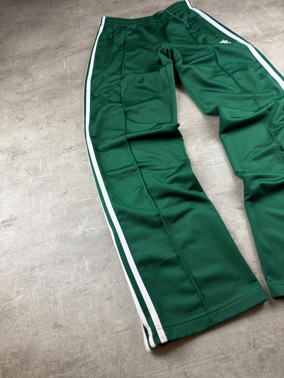 Adidas Originals Three Stripes Trackpants - Forest Green / White Y2K Vibe – Ansicht 3