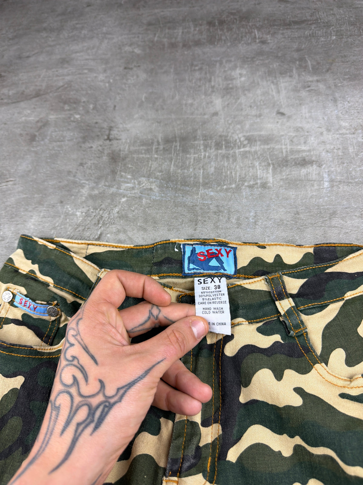 Sexy Jeans Y2K Camo Cargo Flared Pants - Green / Beige Stretch - Past Pieces