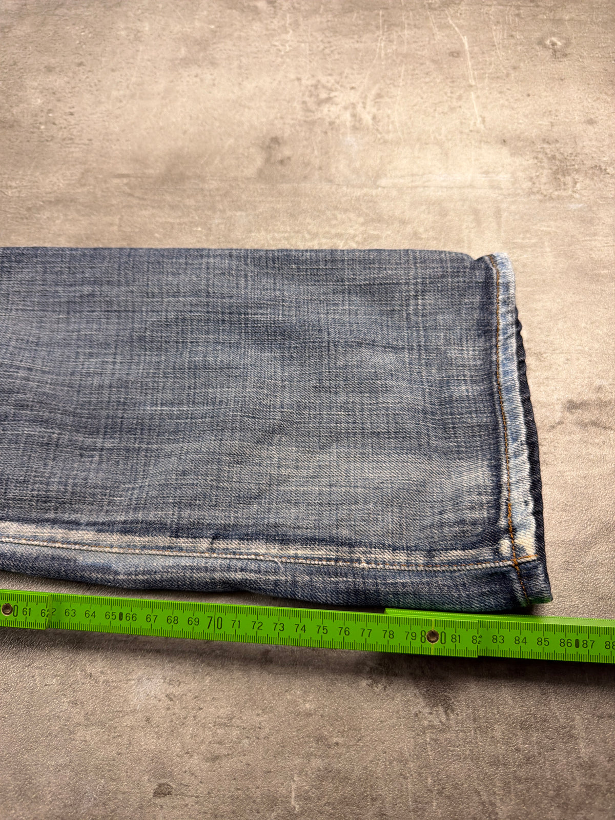Miss Sixty Y2K Low Waist Bootcut Denim - Washed Blue Distressed – Ansicht 12