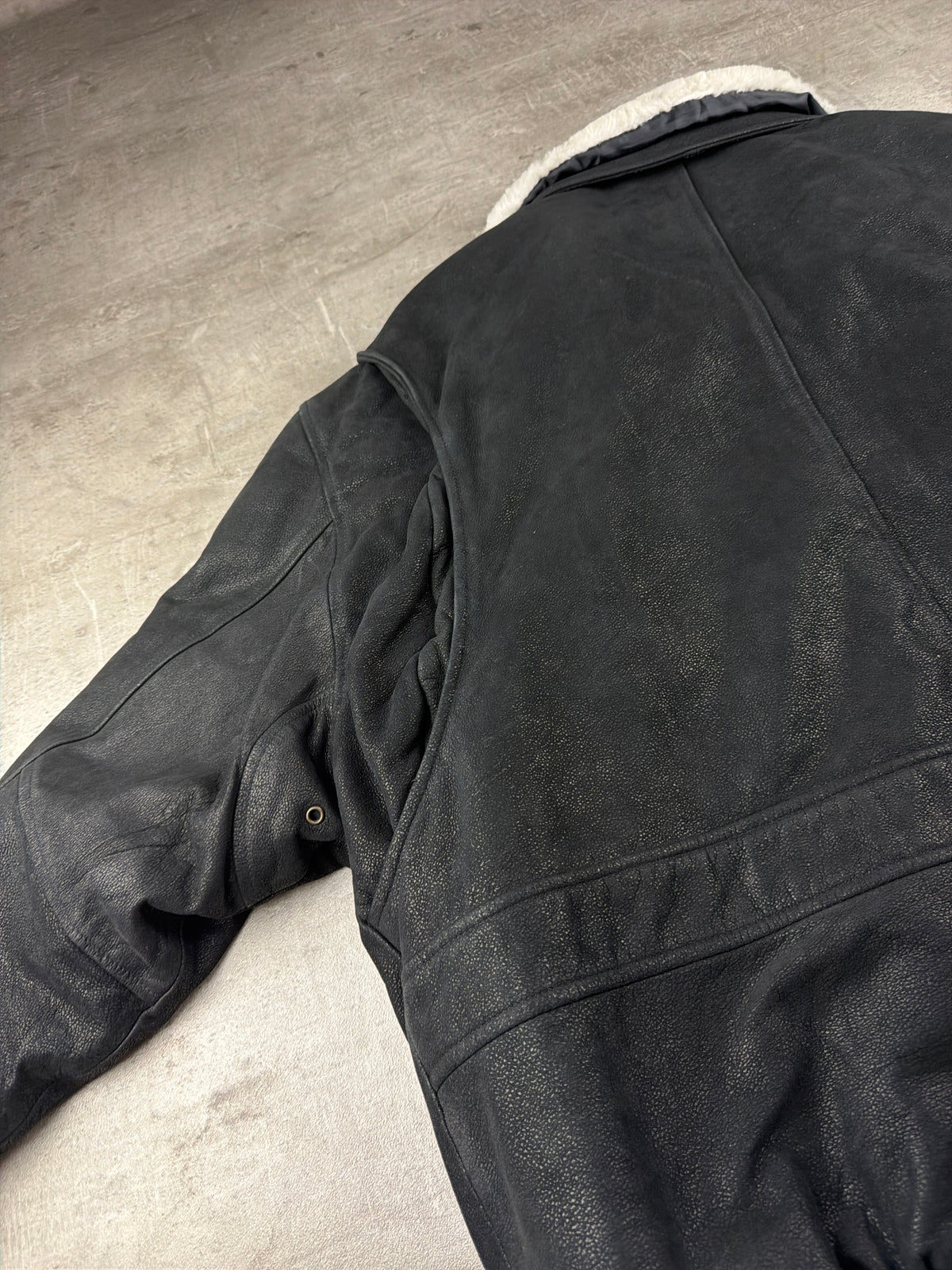 Vintage Leather Shearling Collar Bomber Jacket - Black / Cream Oversized - Past Pieces