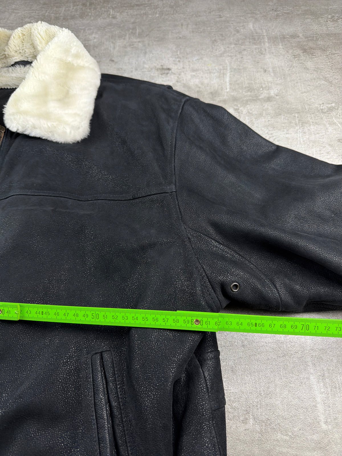 Vintage Leather Shearling Collar Bomber Jacket - Black / Cream Oversized - Past Pieces