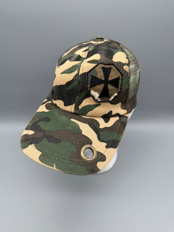 Vintage Star Patch Camouflage Trucker Cap - Camo / Gorpcore