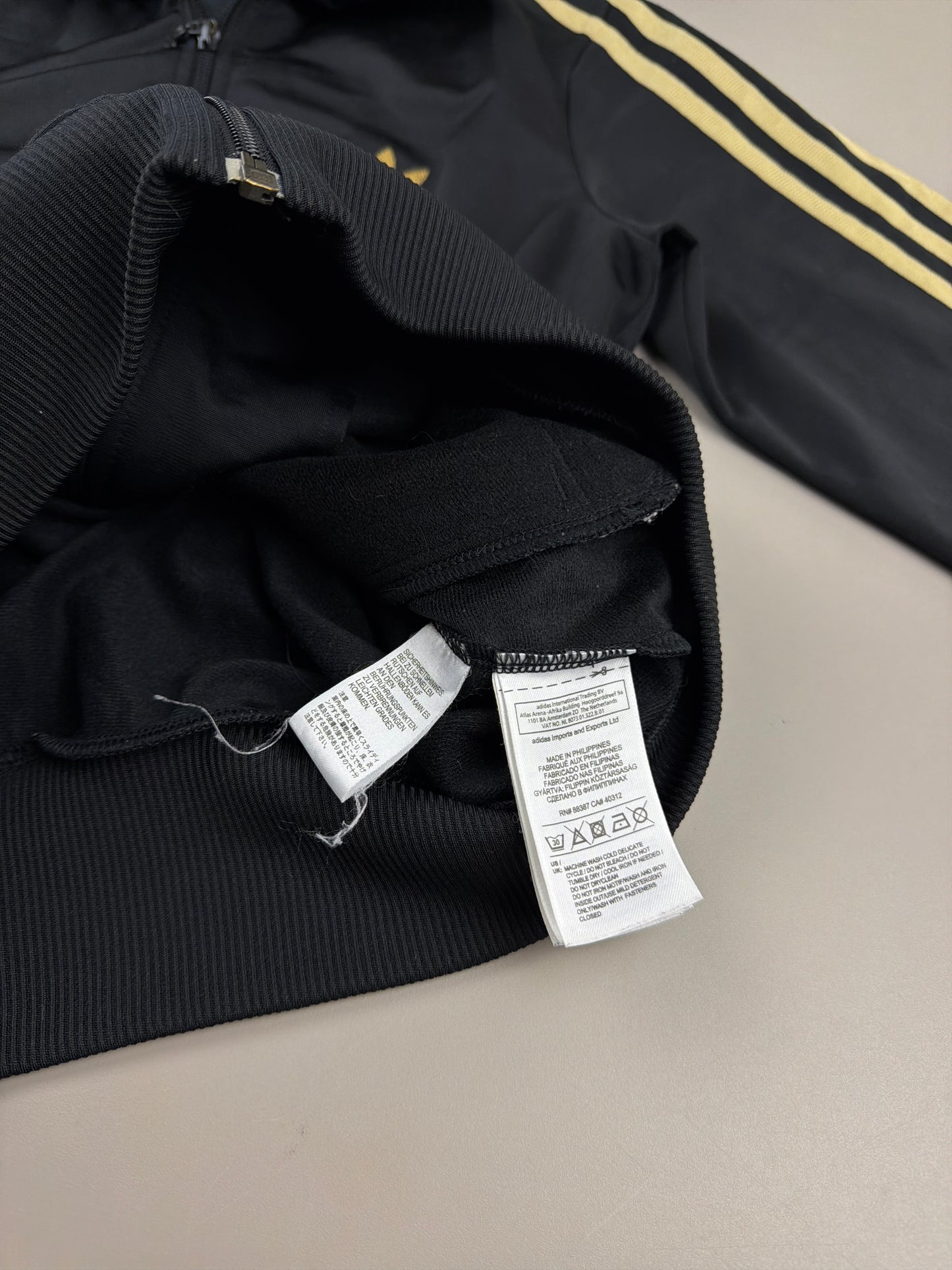 Adidas Vintage "Firebird" Trackjacket - Black / Gold Metallic