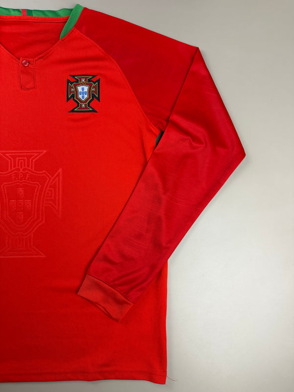 Portugal FPF Embossed Crest Henley Longsleeve Trikot - Y2K Bloke-Core Red