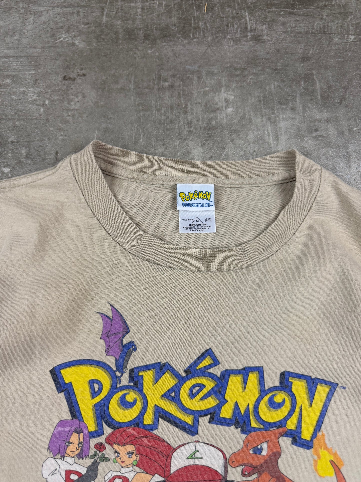 Vintage 1999 Pokémon Character Group Graphic Tee – Beige