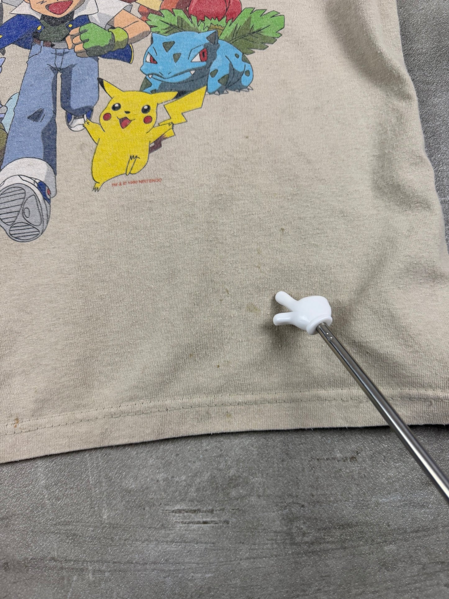 Vintage 1999 Pokémon Character Group Graphic Tee – Beige