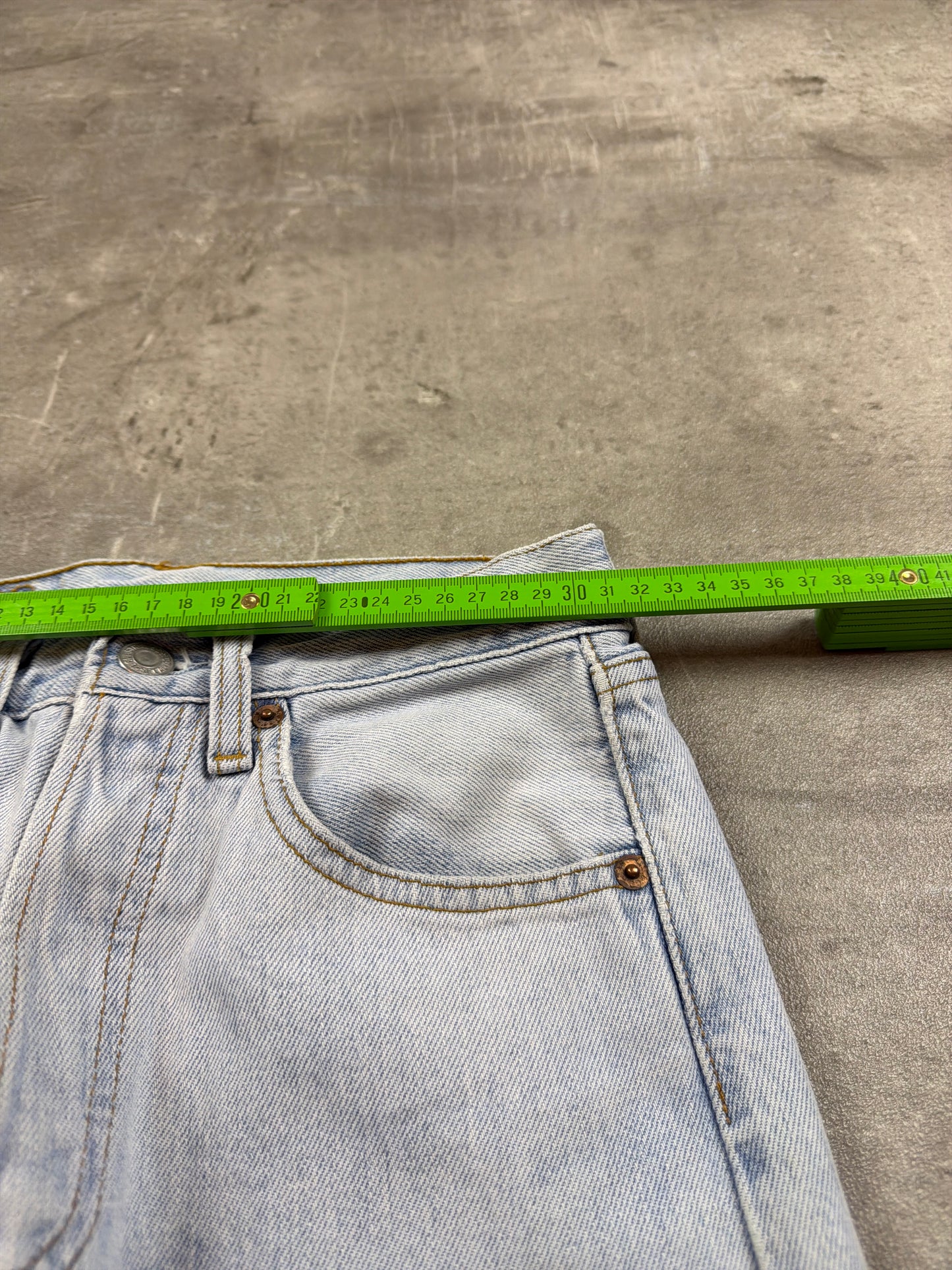 Levi's 501 Vintage Straight Leg Denim - Light Wash