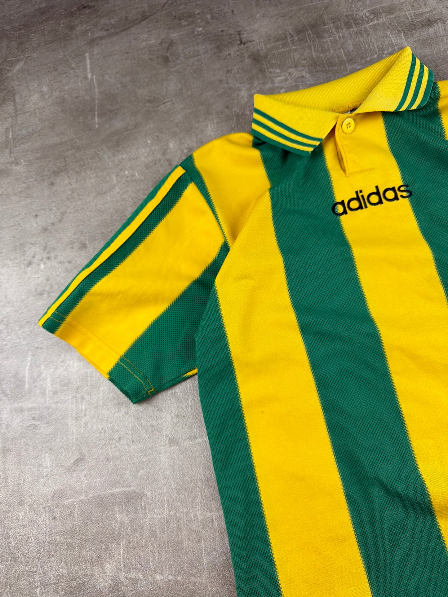 Adidas Vintage 90s FC Nantes (FCNA) Football Jersey / Trikot - Yellow / Green Stripe