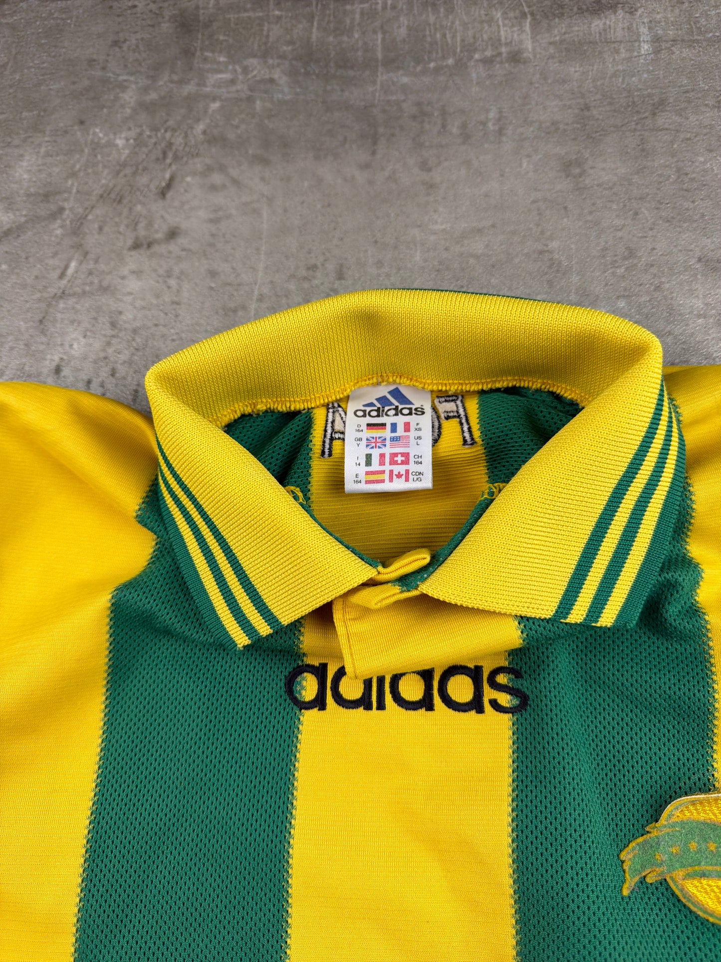 Adidas Vintage 90s FC Nantes (FCNA) Football Jersey / Trikot - Yellow / Green Stripe