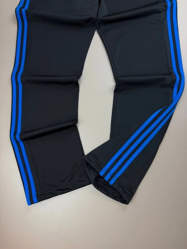 Adidas "3-Stripes" Cyber Tech Trackpants - Black / Electric Blue
