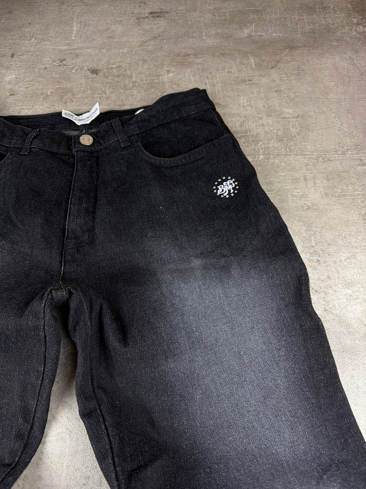 Bianca Maria Caselli Y2K Rhinestone Flared Denim - Washed Black – Ansicht 5