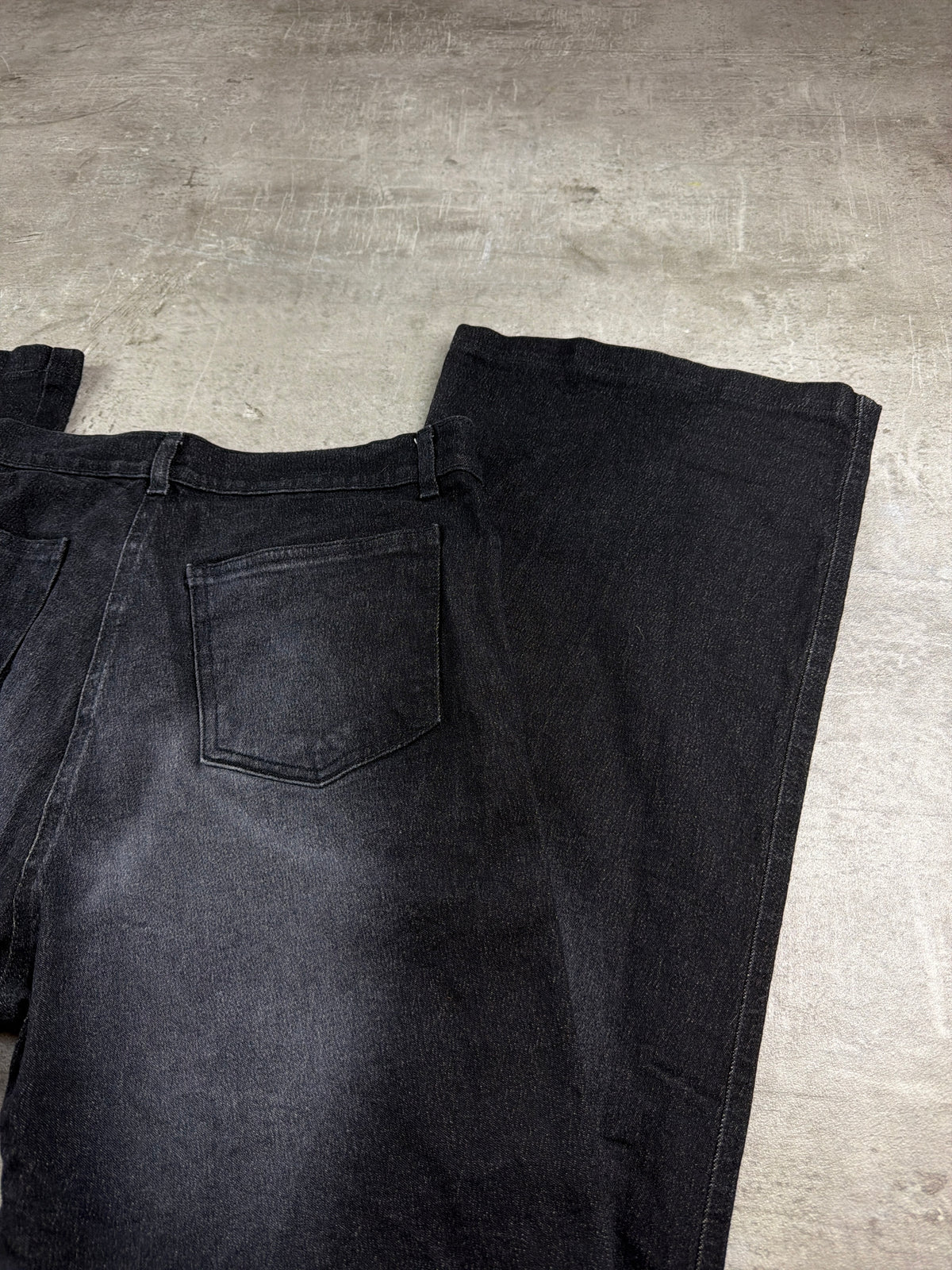 Bianca Maria Caselli Y2K Rhinestone Flared Denim - Washed Black – Ansicht 7