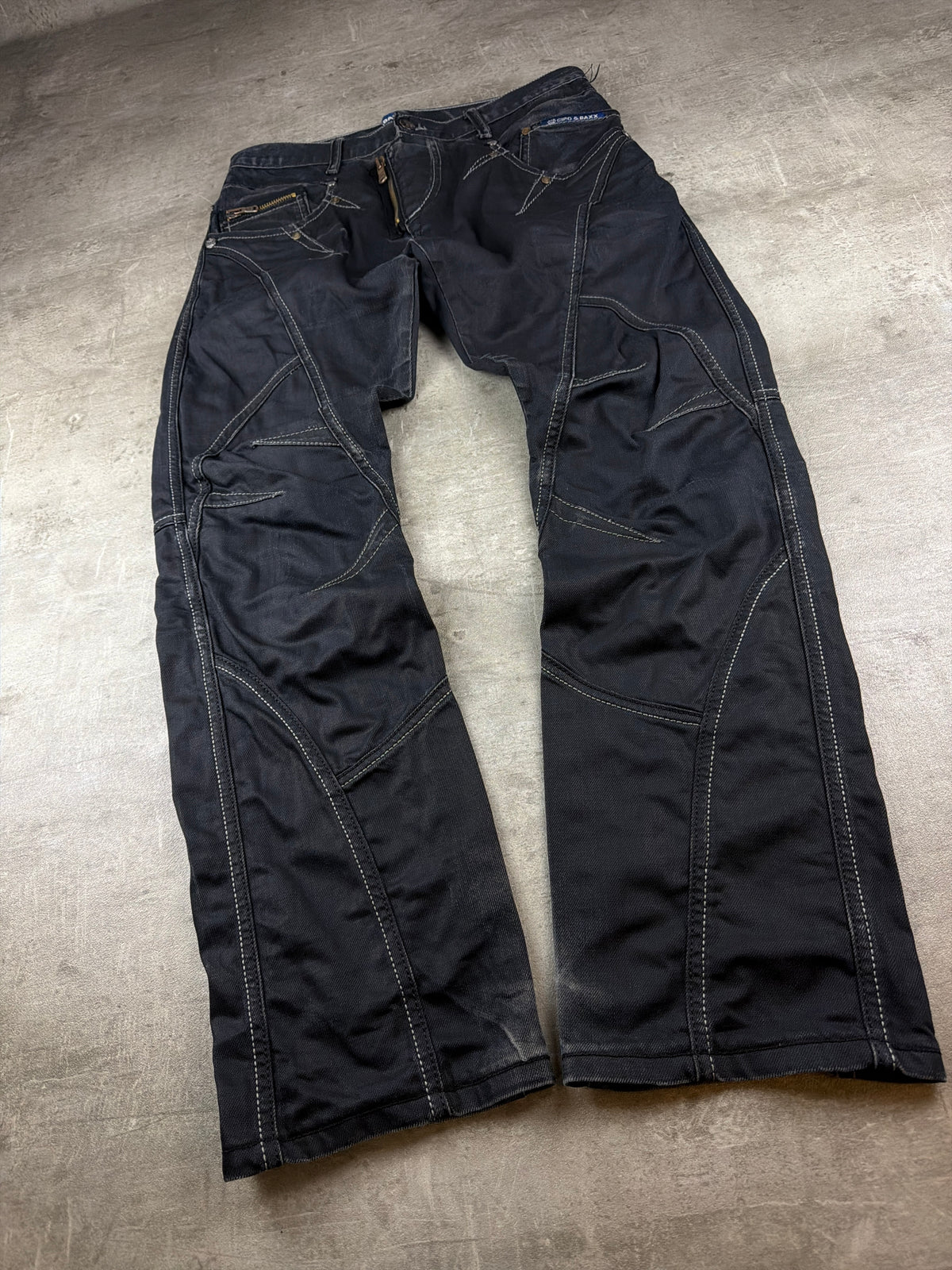 Cipo & Baxx Y2K Baggy Zip Pocket Denim - Washed Black – Ansicht 2