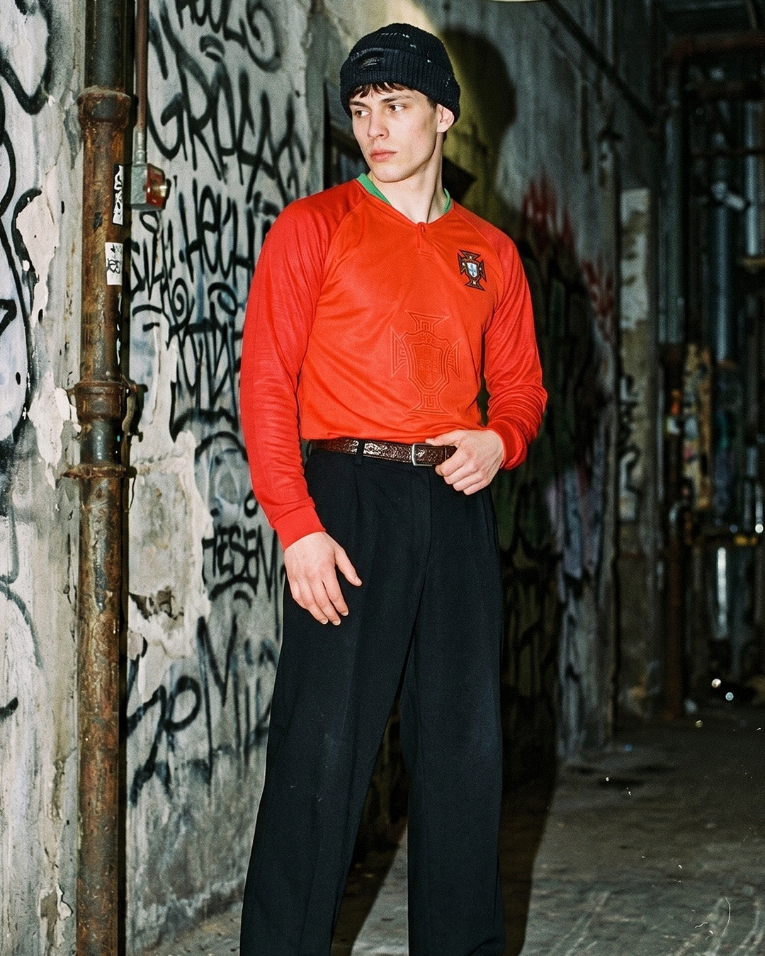 Portugal FPF Embossed Crest Henley Longsleeve Trikot - Y2K Bloke-Core Red