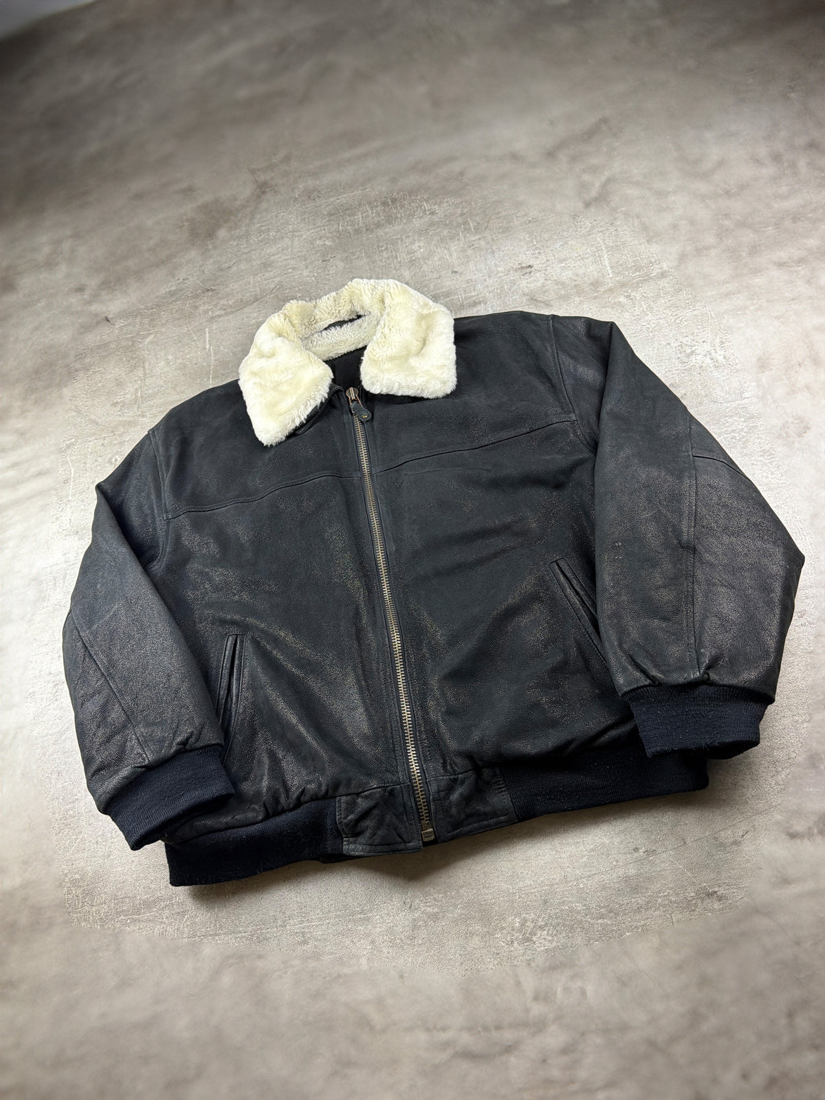 Vintage Leather Shearling Collar Bomber Jacket - Black / Cream Oversized
