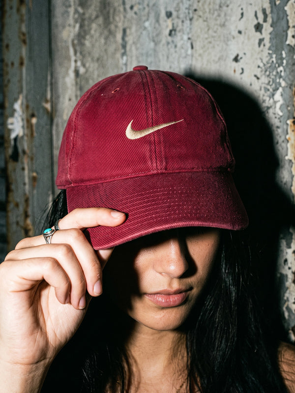 Nike Y2K Vintage Mini Swoosh Cap - Burgundy / Red