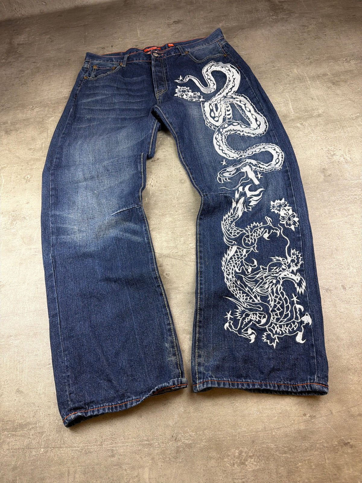 Ed Hardy by Christian Audigier Y2K Baggy Dragon & Snake Embroidered Denim - Washed Blue – Ansicht 2