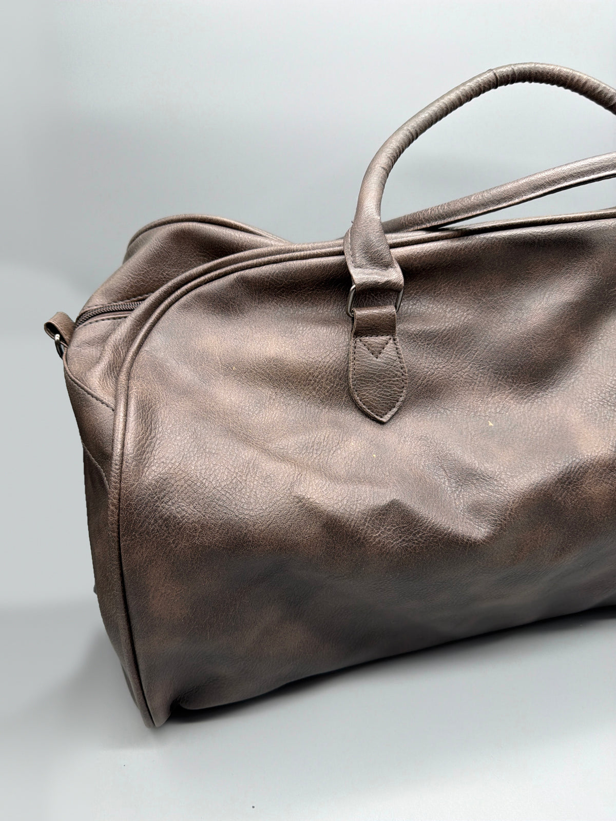 Henson & Henson Vintage Faux Leather Weekender Duffle Bag - Brown / Distressed - Past Pieces