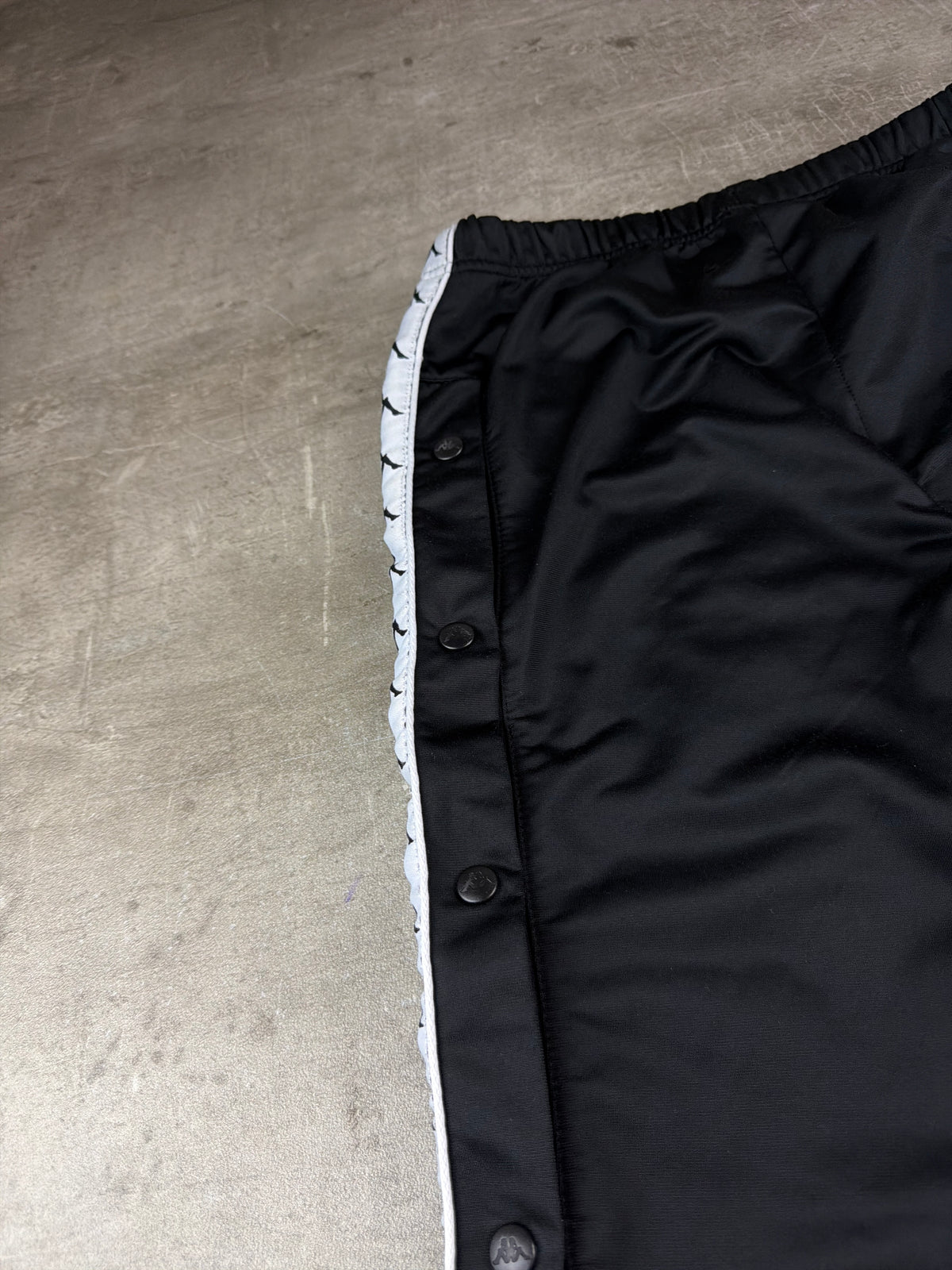 Kappa Banda Flared Tearaway Trackpants - Black / White – Ansicht 10