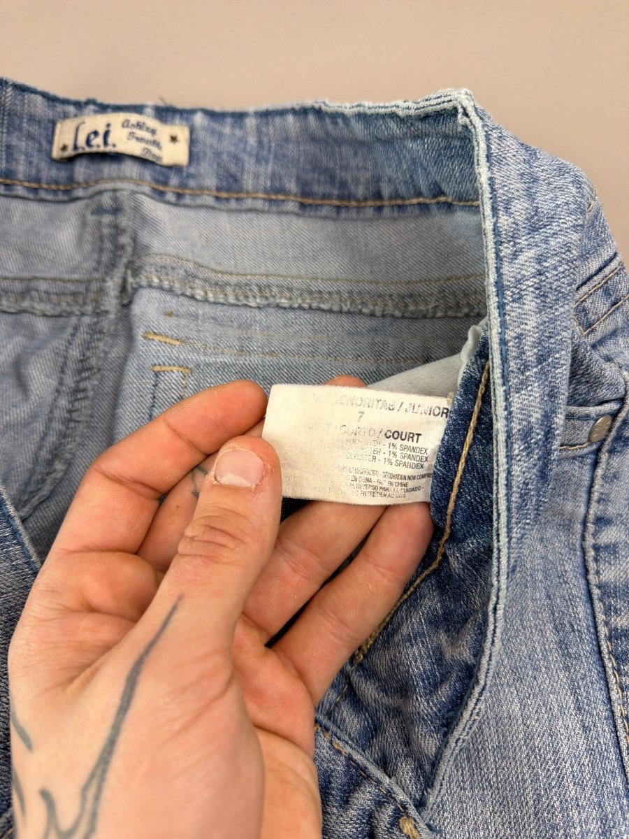 l.e.i. Heritage "Golden Stud" Low Waist Flare - Light Wash - Past Pieces