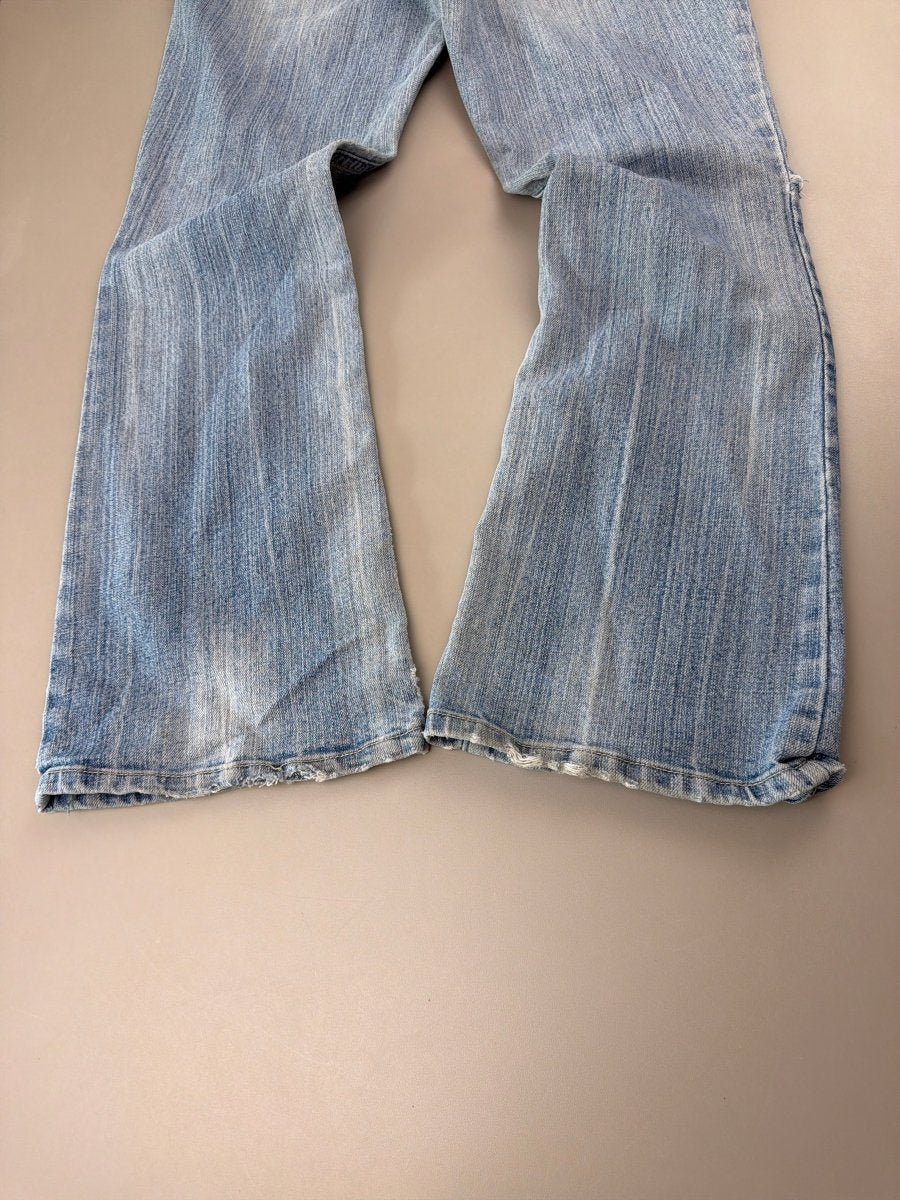 l.e.i. Heritage "Golden Stud" Low Waist Flare - Light Wash - Past Pieces