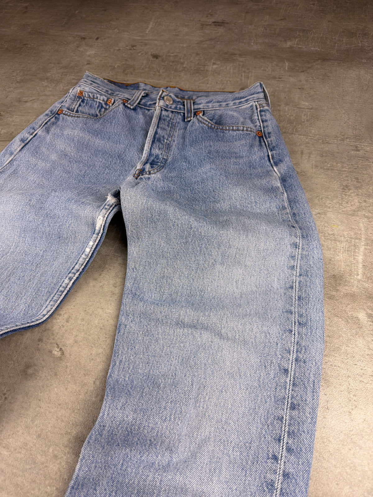 Levi's "501" Vintage Distressed Denim - Light Blue 90s – Ansicht 4
