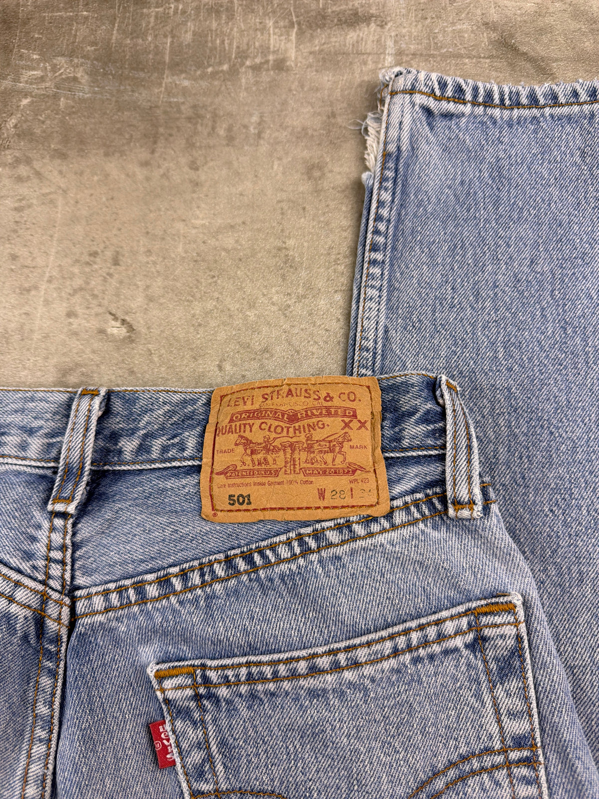 Levi's "501" Vintage Distressed Denim - Light Blue 90s – Ansicht 8