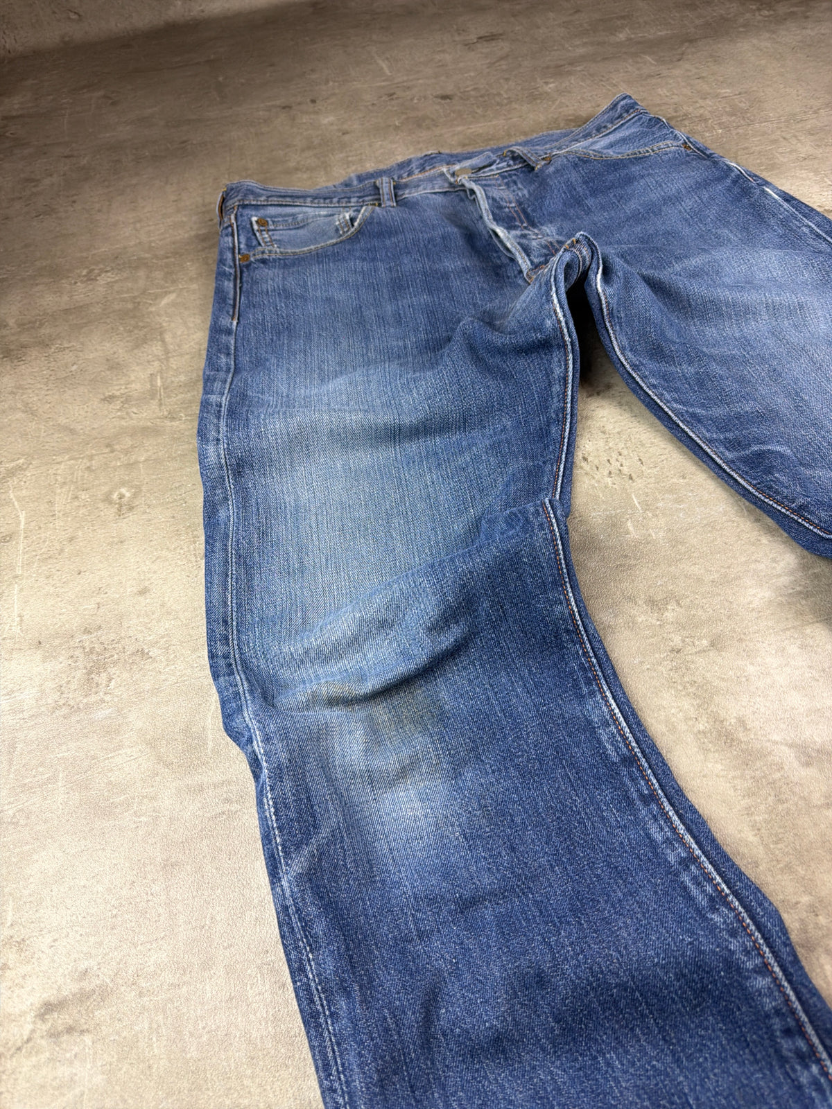 Levi's "501" Vintage Faded Straight Leg Denim Jeans - Washed Blue - Past Pieces
