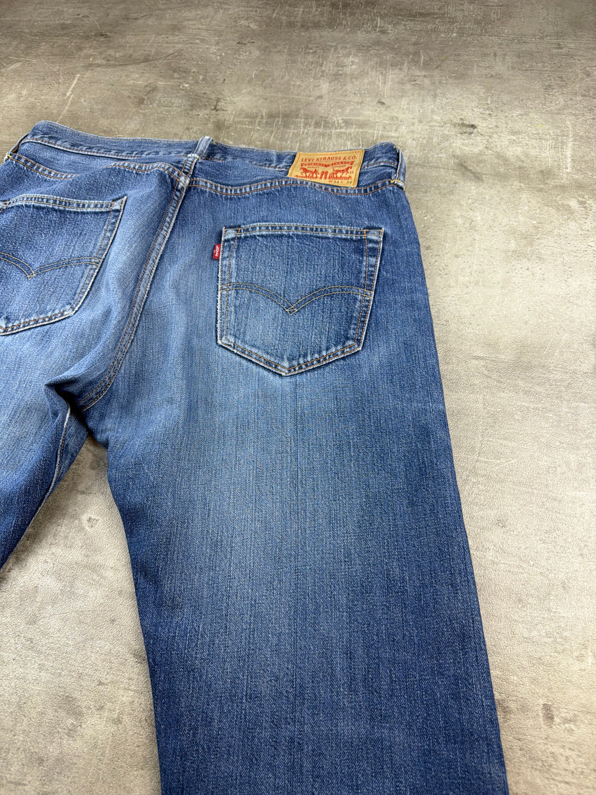 Levi's "501" Vintage Faded Straight Leg Denim Jeans - Washed Blue – Ansicht 8