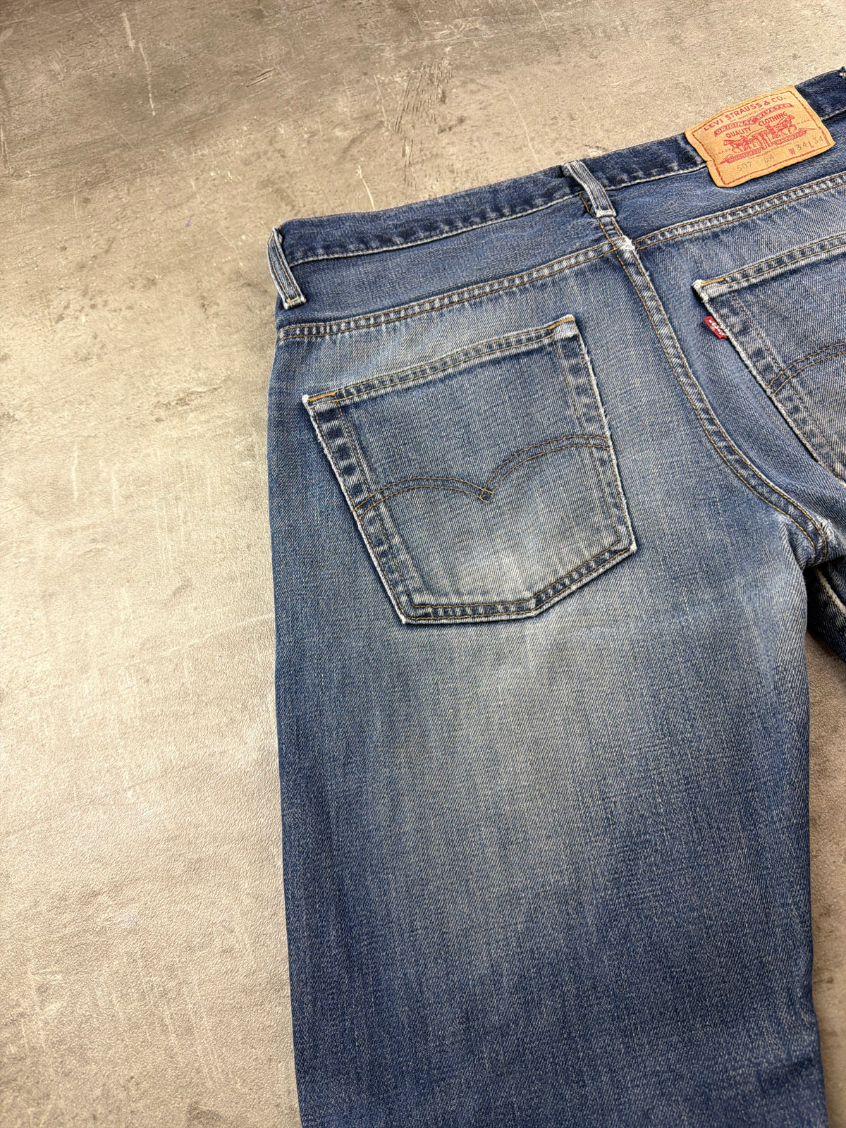 Levi's "507" Y2K Bootcut Flared Denim - Washed Blue – Ansicht 9