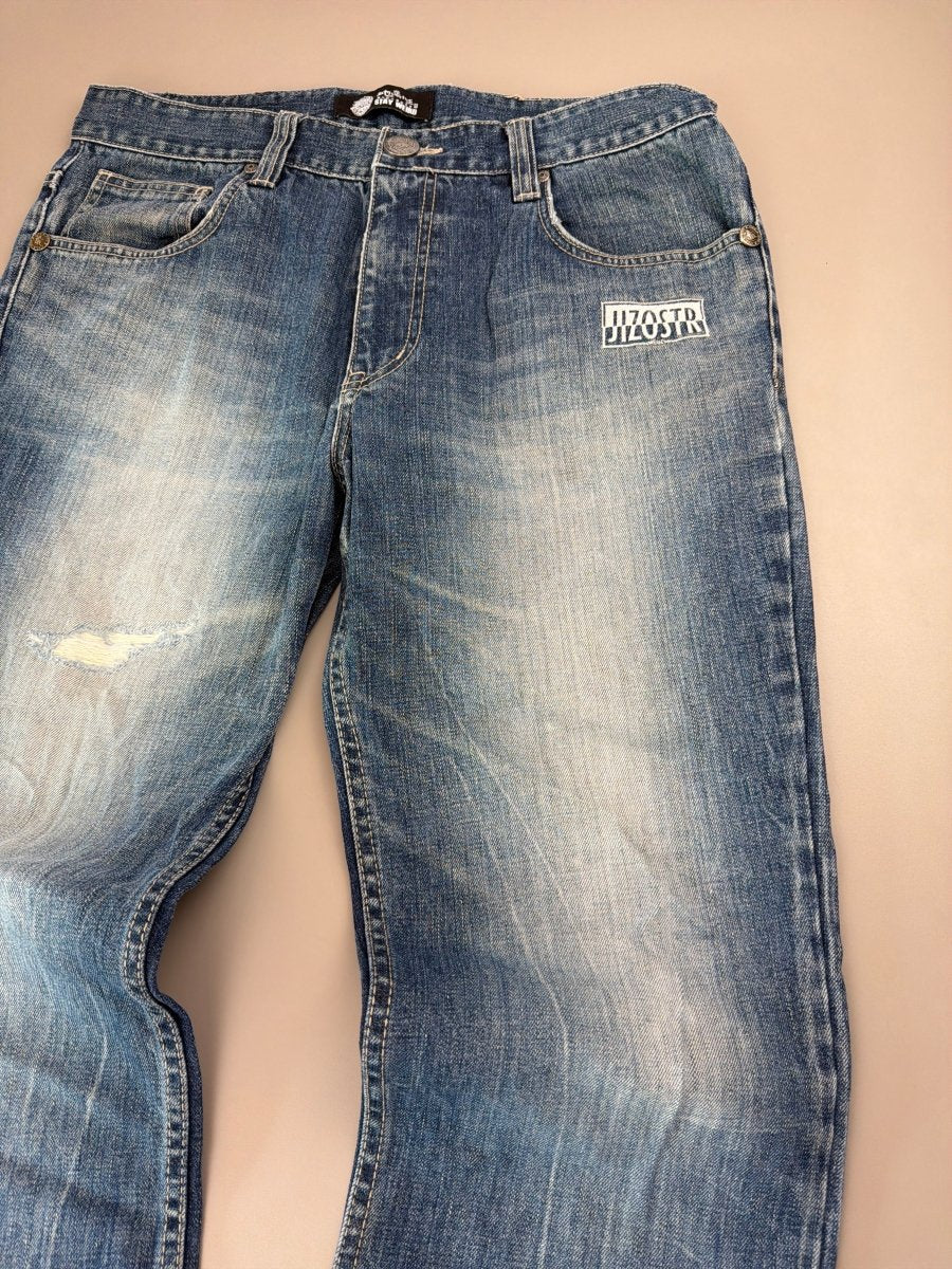 Oniarai "Oni Spirit" Heavy Embroidery Japan Denim – Mid Blue Baggy Y2K Cyber Streetwear - Past Pieces