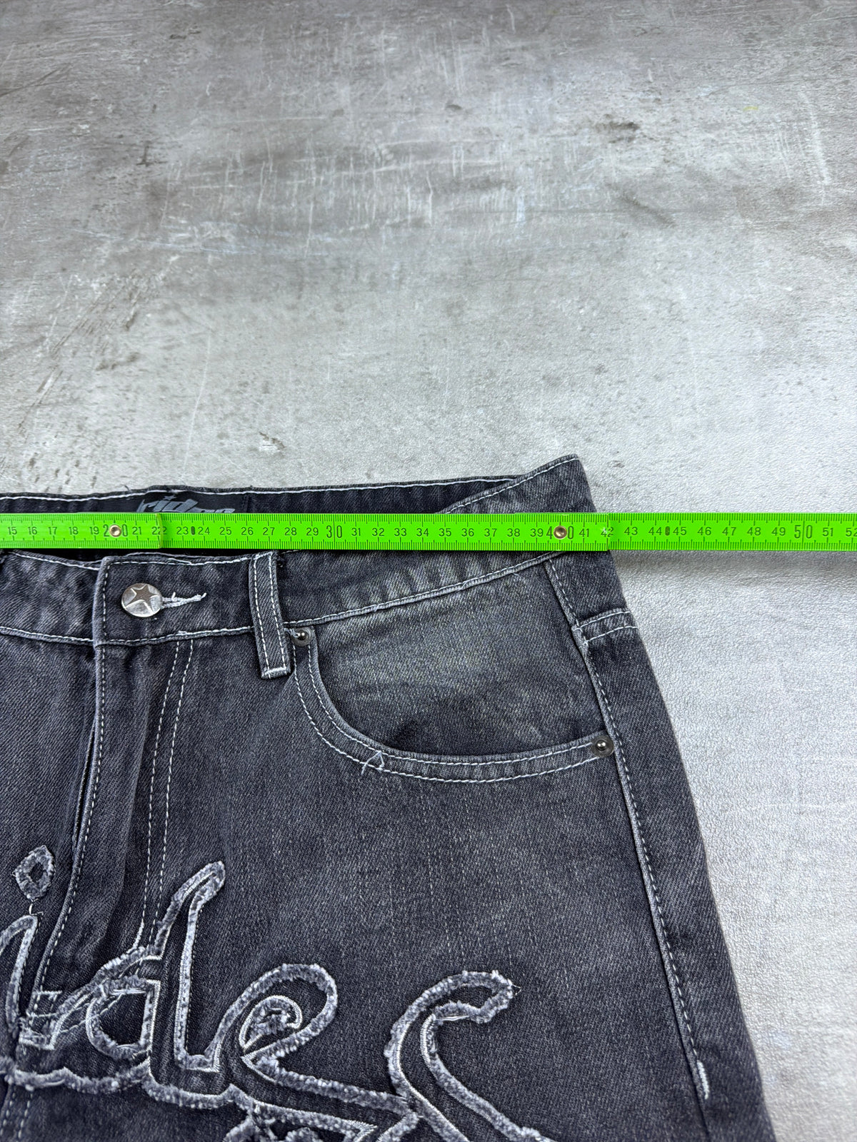 Strides "Strides" Y2K Baggy Embroidered Denim Jeans - Washed Black - Past Pieces