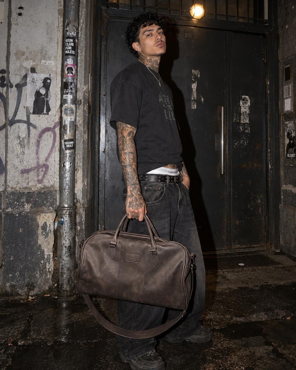 Henson & Henson Vintage Faux Leather Weekender Duffle Bag - Brown / Distressed – getragen