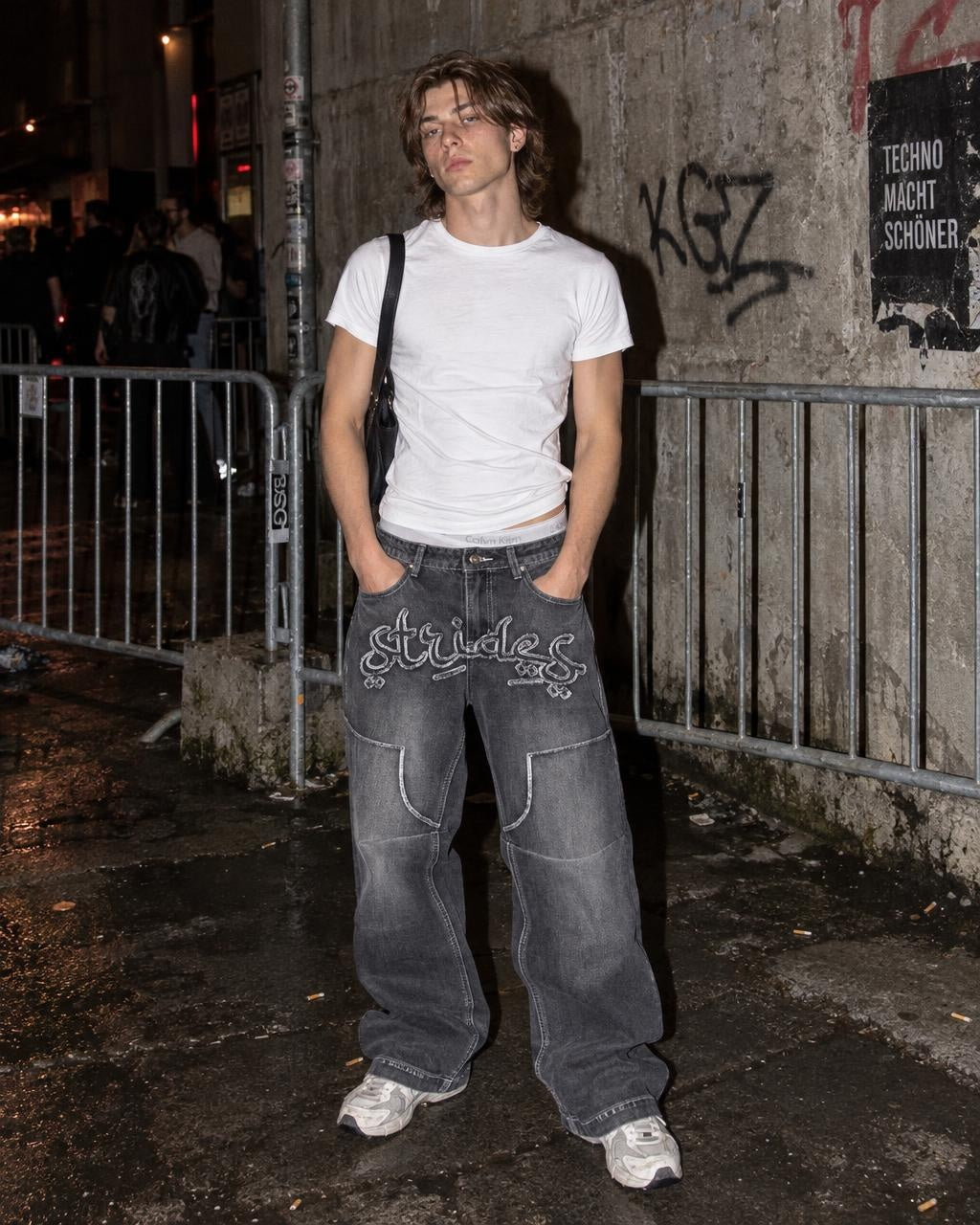 Strides "Strides" Y2K Baggy Embroidered Denim Jeans - Washed Black - Past Pieces