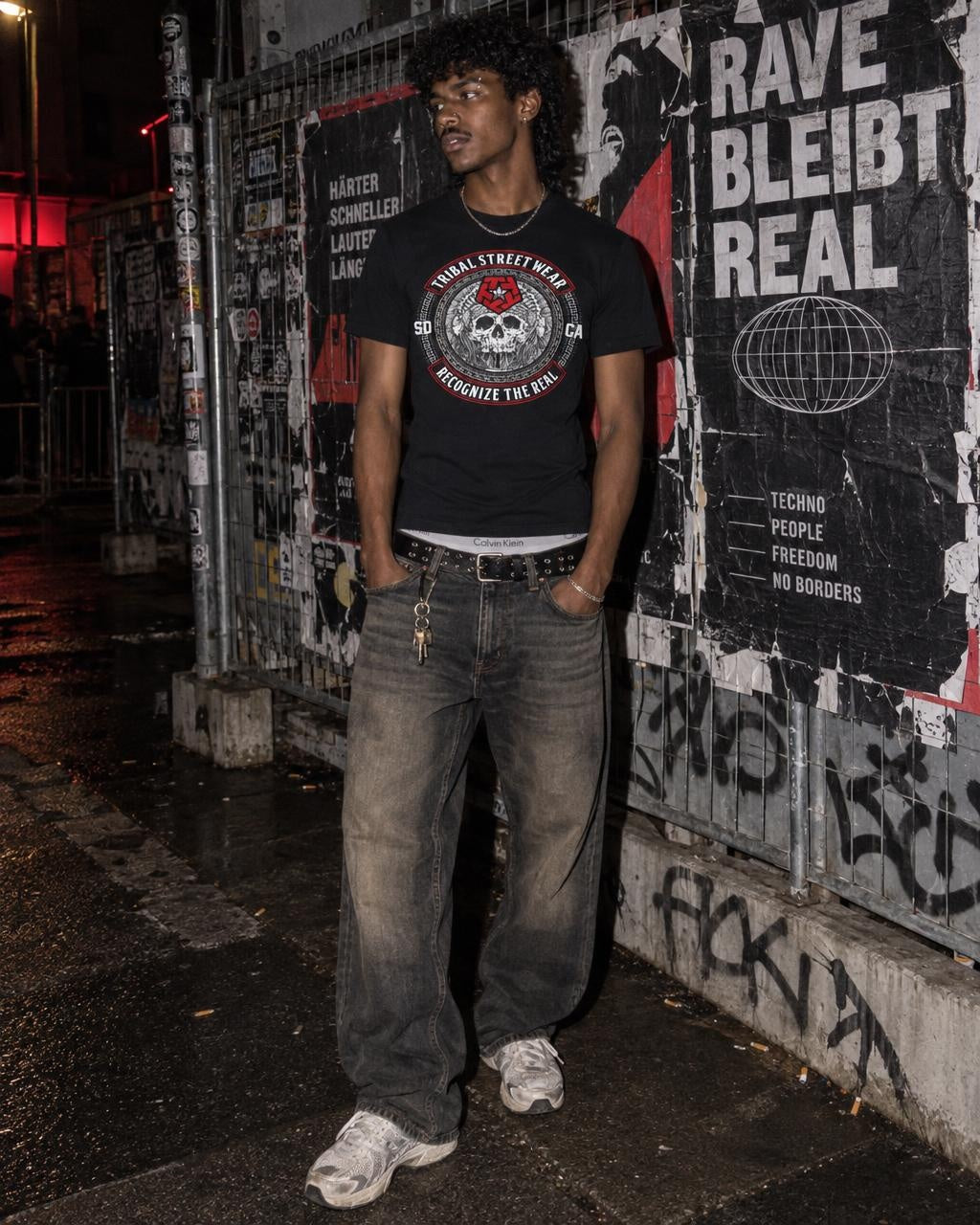 Tribal Gear Y2K "Recognize the Real" Graphic Tee - Black / Red – getragen