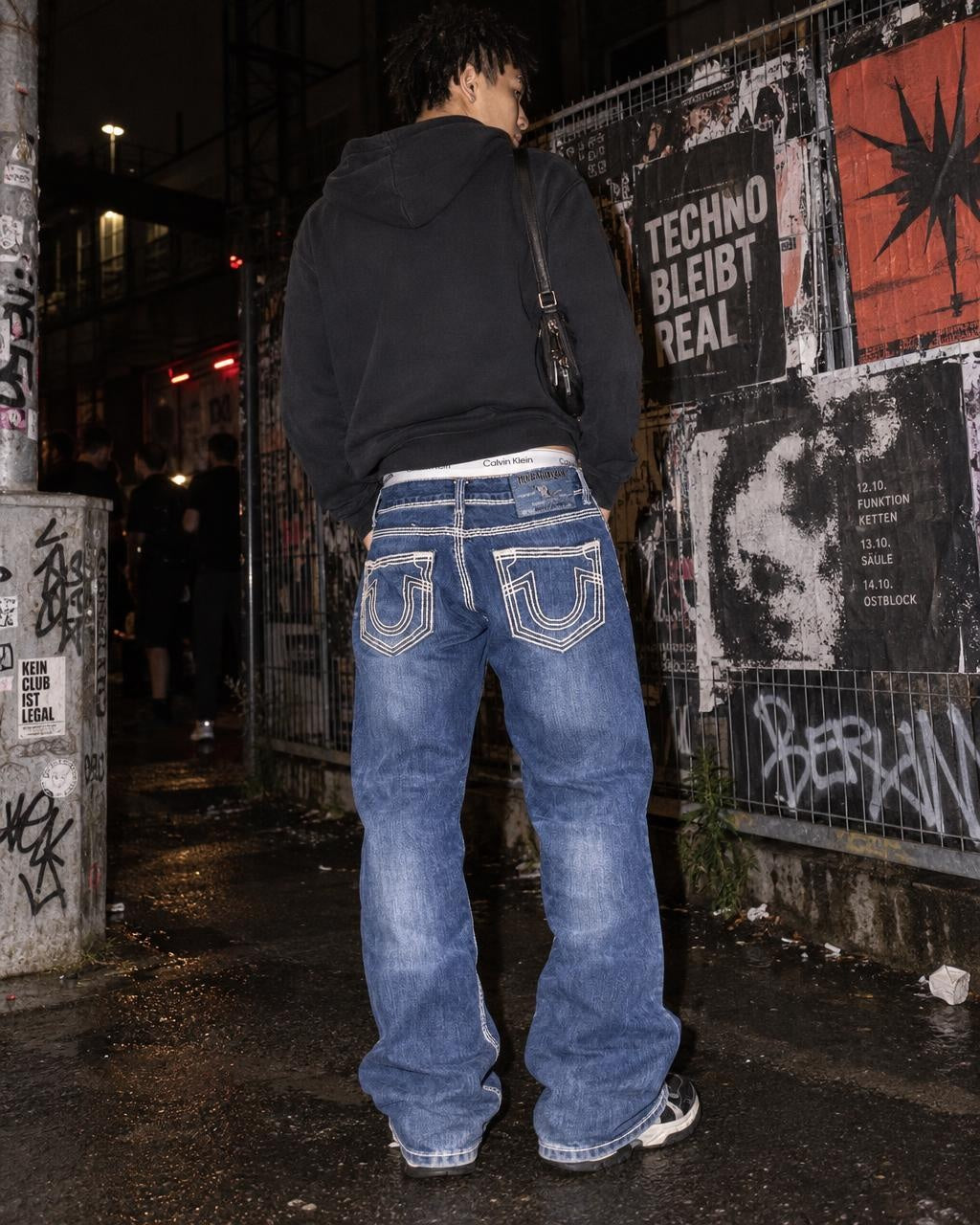 True Religion "Ricky Super T" Y2K Distressed Denim Jeans - Washed Blue - Past Pieces
