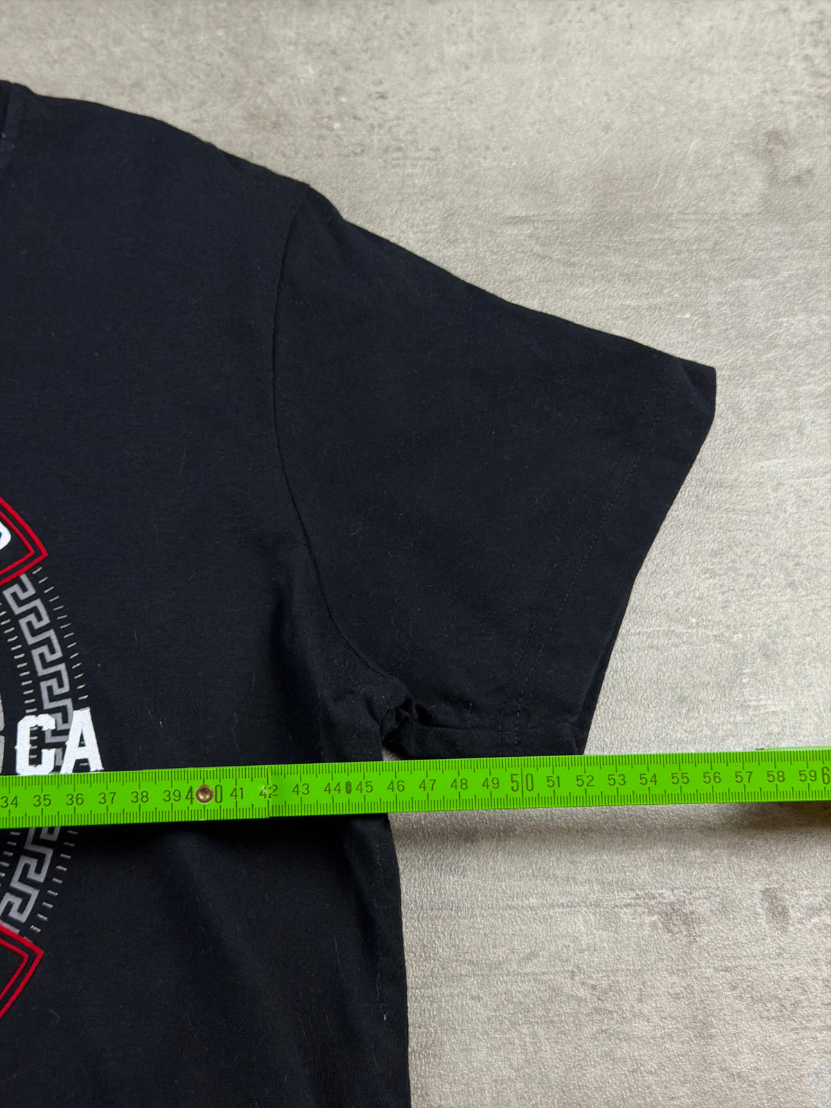Tribal Gear Y2K "Recognize the Real" Graphic Tee - Black / Red – Ansicht 7