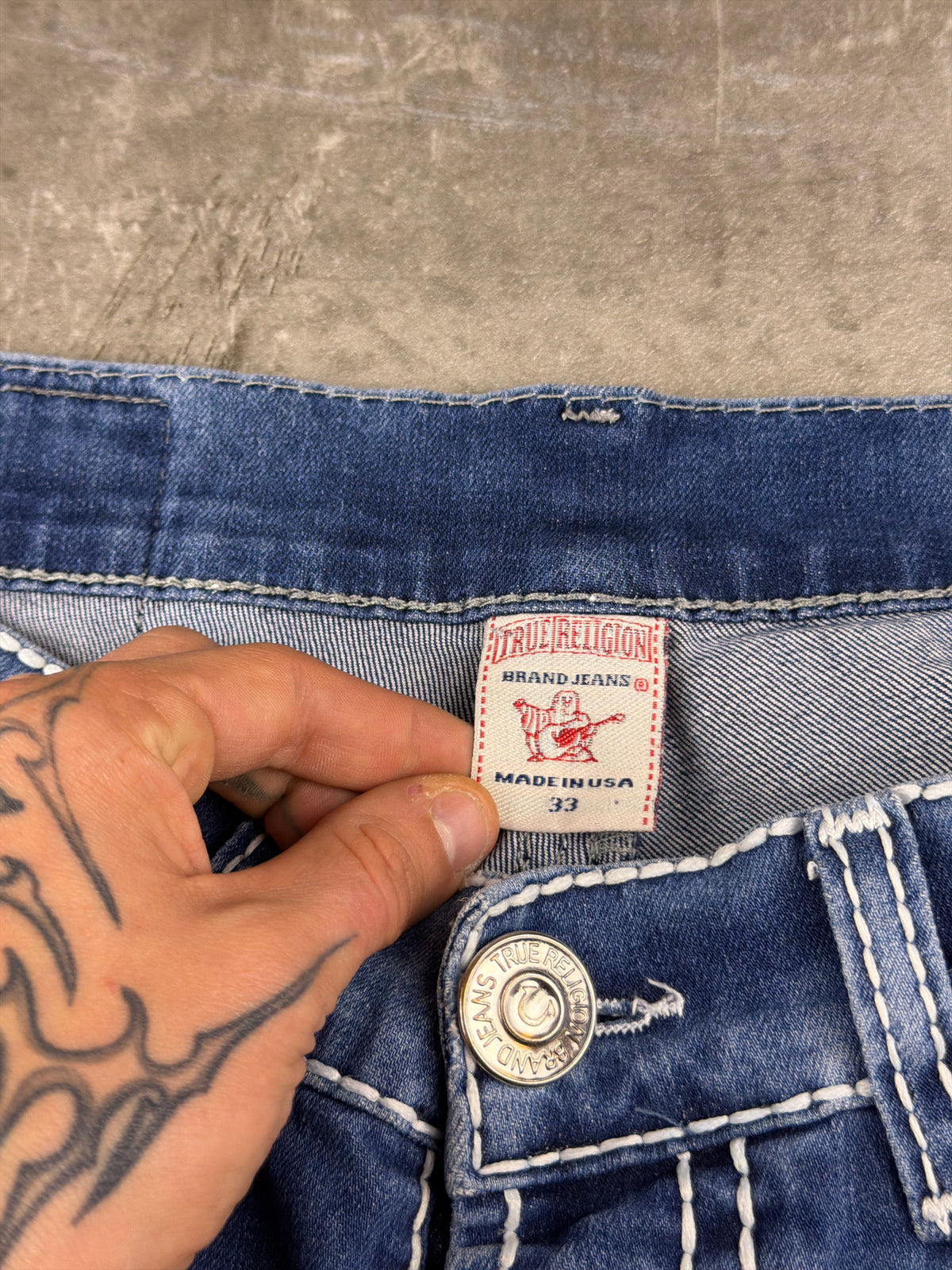 True Religion "Ricky Super T" Y2K Distressed Denim Jeans - Washed Blue – Ansicht 12