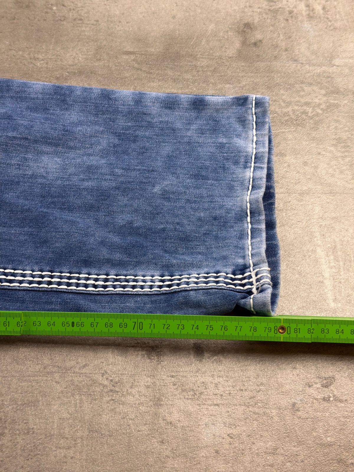 True Religion "Ricky Super T" Y2K Distressed Denim Jeans - Washed Blue – Ansicht 15