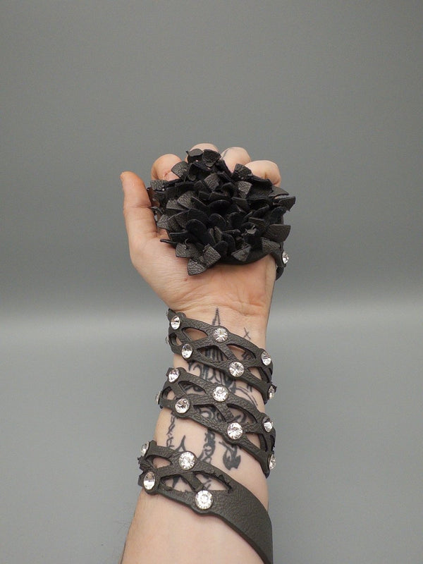 Vintage "Petal & Stud" Rosette Belt - All Black